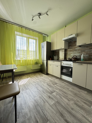 Продам трехкомнатную (3-комн.) квартиру, Юности ул, 20, Нижний Тагил г