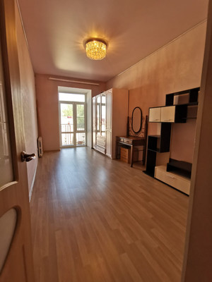 Продам трехкомнатную (3-комн.) квартиру, Советская ул, 8, Сыктывкар г
