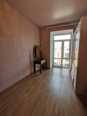 Продам трехкомнатную (3-комн.) квартиру, Советская ул, 8, Сыктывкар г