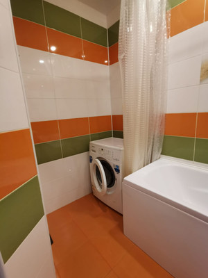 Продам трехкомнатную (3-комн.) квартиру, Советская ул, 8, Сыктывкар г