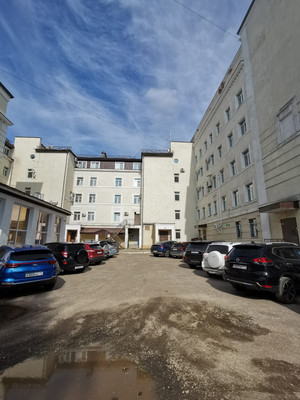 Продам трехкомнатную (3-комн.) квартиру, Советская ул, 8, Сыктывкар г