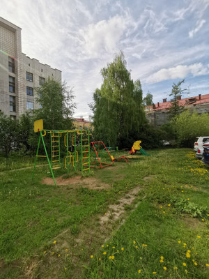 Продам трехкомнатную (3-комн.) квартиру, Советская ул, 8, Сыктывкар г