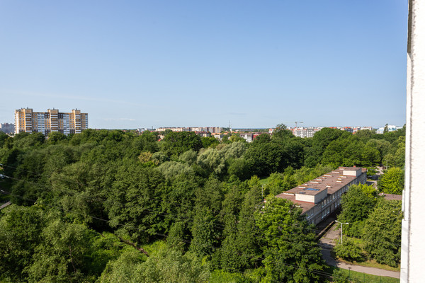Продам однокомнатную (1-комн.) квартиру, Генерала Толстикова ул, 2б, Калининград г