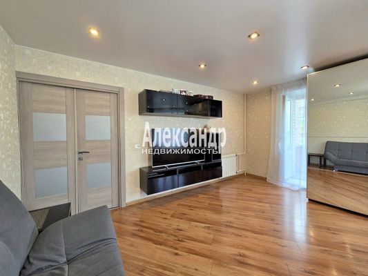 Продам двухкомнатную (2-комн.) квартиру, Савушкина ул, 128к1Б, Санкт-Петербург г