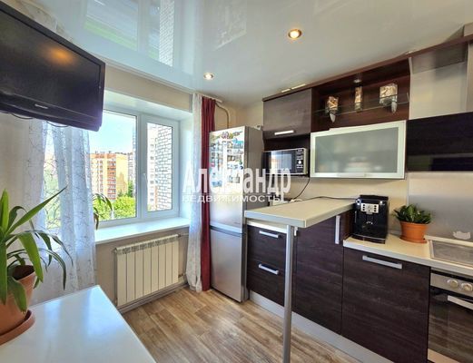 Продам двухкомнатную (2-комн.) квартиру, Савушкина ул, 128к1Б, Санкт-Петербург г