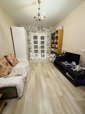 Продам однокомнатную (1-комн.) квартиру, Обуховской Обороны пр-кт, 138к2, Санкт-Петербург г