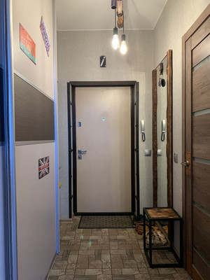 Продам двухкомнатную (2-комн.) квартиру, Строителей ул, 119, Ханты-Мансийск г