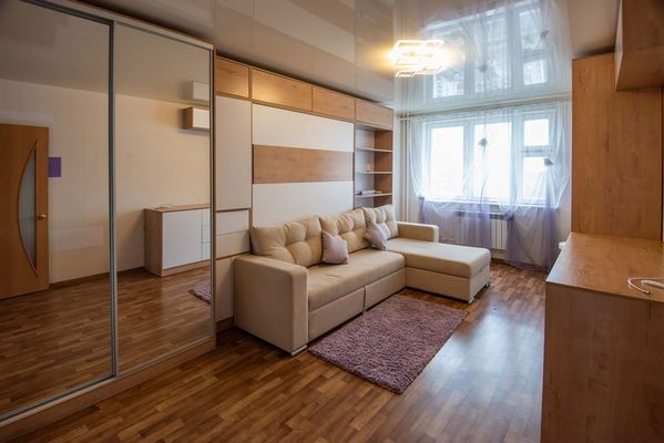 Продам трехкомнатную (3-комн.) квартиру, Одоевского ул, 1/1, Новосибирск г
