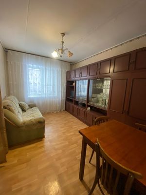 Продам двухкомнатную (2-комн.) квартиру, Зорге ул, 44, Новосибирск г