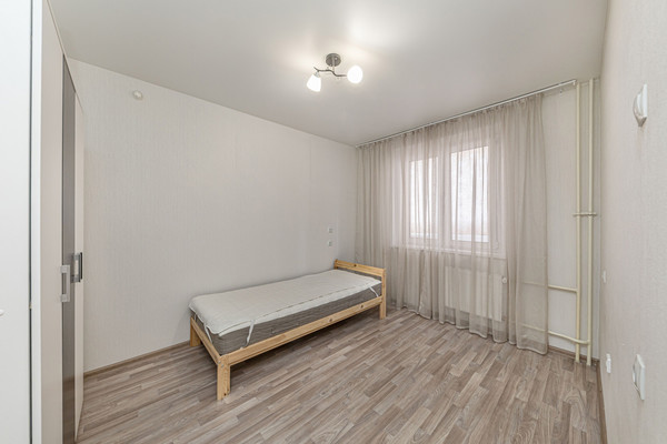 Продам двухкомнатную (2-комн.) квартиру, Петра Сумина ул, 7, Челябинск г