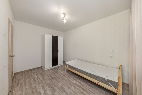 Продам двухкомнатную (2-комн.) квартиру, Петра Сумина ул, 7, Челябинск г