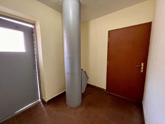 Продам двухкомнатную (2-комн.) квартиру, Академическая пл, 3, Троицк г