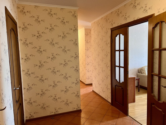 Продам двухкомнатную (2-комн.) квартиру, Академическая пл, 3, Троицк г