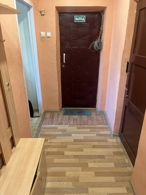 Продам трехкомнатную (3-комн.) квартиру, Северо-Садовая ул, 4, Киров г