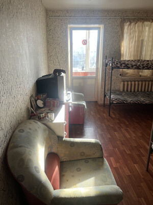 Продам трехкомнатную (3-комн.) квартиру, Северо-Садовая ул, 4, Киров г
