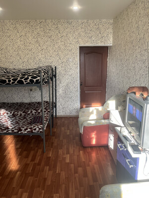 Продам трехкомнатную (3-комн.) квартиру, Северо-Садовая ул, 4, Киров г
