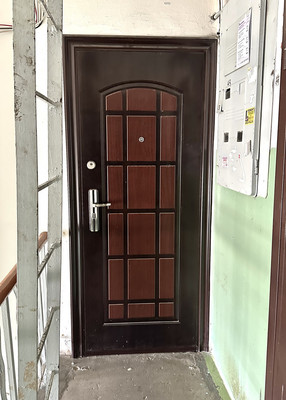Продам двухкомнатную (2-комн.) квартиру, Первомайская ул, 68, Нижний Тагил г