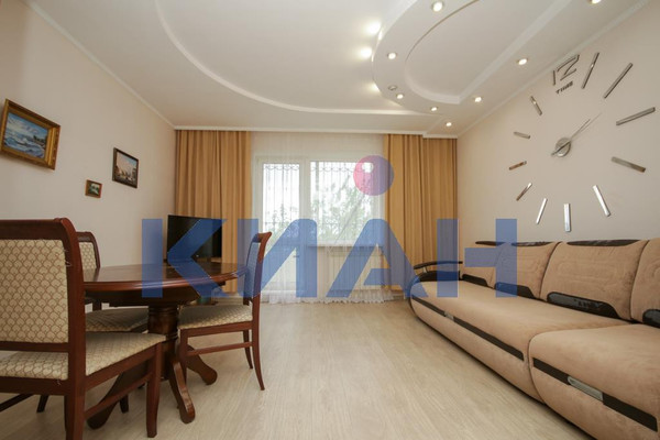 Продам многокомнатную квартиру, им.газеты Красноярский рабочий пр-кт, 124а, Красноярск г