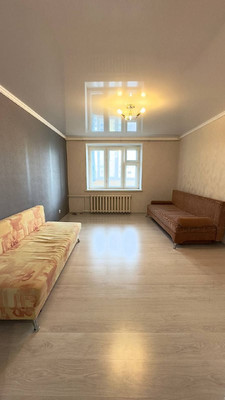 Продам однокомнатную (1-комн.) квартиру, 29-й мкр, 1, Октябрьский г