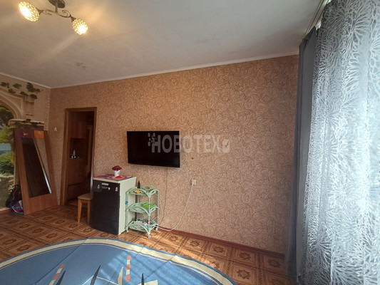 Продам двухкомнатную (2-комн.) квартиру, Кириченко ул, 13, Горячий Ключ г