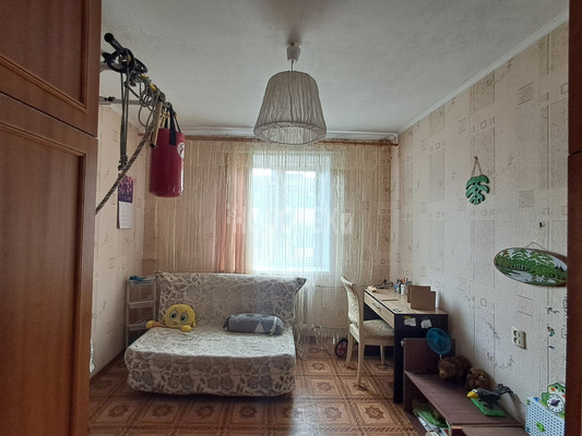 Продам двухкомнатную (2-комн.) квартиру, Кириченко ул, 13, Горячий Ключ г