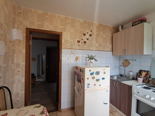 Продам двухкомнатную (2-комн.) квартиру, Кириченко ул, 13, Горячий Ключ г