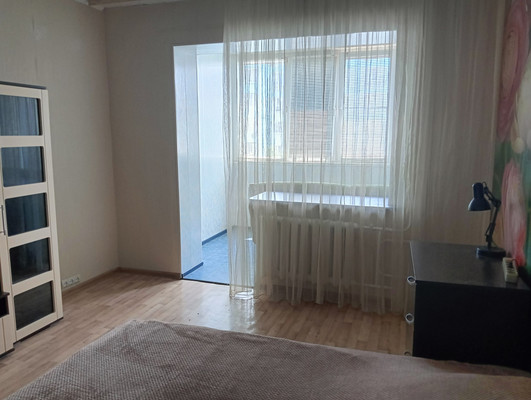 Продам двухкомнатную (2-комн.) квартиру, Таганрогская ул, 120к1, Ростов-на-Дону г