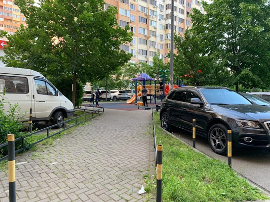 Продам однокомнатную (1-комн.) квартиру, им. Чехова ул, 4, Краснодар г