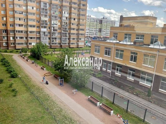 Продам однокомнатную (1-комн.) квартиру, Голландская ул, 6, Янино-1 гп