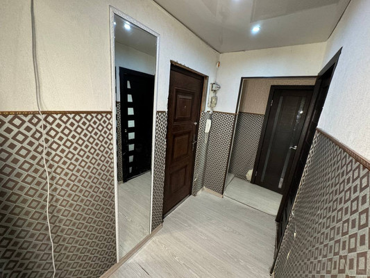 Продам трехкомнатную (3-комн.) квартиру, Советская ул, 18, Комсомольск-на-Амуре г