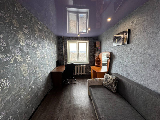 Продам трехкомнатную (3-комн.) квартиру, Советская ул, 18, Комсомольск-на-Амуре г