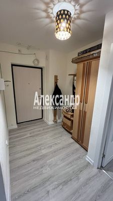 Продам однокомнатную (1-комн.) квартиру, Шоссе в Лаврики ул, 72к1, Мурино п
