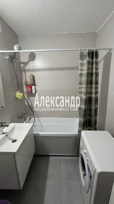 Продам однокомнатную (1-комн.) квартиру, Шоссе в Лаврики ул, 72к1, Мурино п