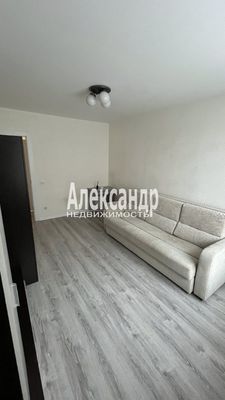 Продам однокомнатную (1-комн.) квартиру, Шоссе в Лаврики ул, 72к1, Мурино п