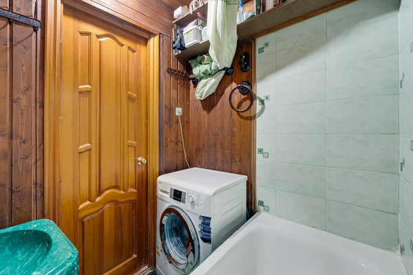 Продам двухкомнатную (2-комн.) квартиру, Авиационная ул, 5, Монино рп