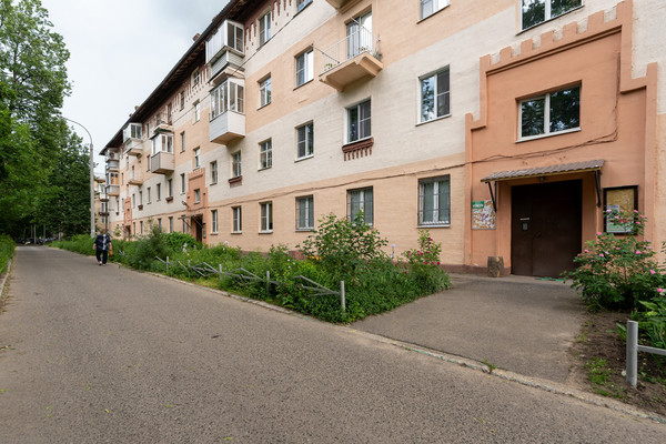Продам двухкомнатную (2-комн.) квартиру, Авиационная ул, 5, Монино рп