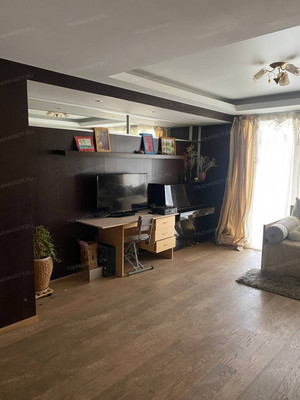 Продам многокомнатную квартиру, Просвещения пр-кт, 33к1, Санкт-Петербург г