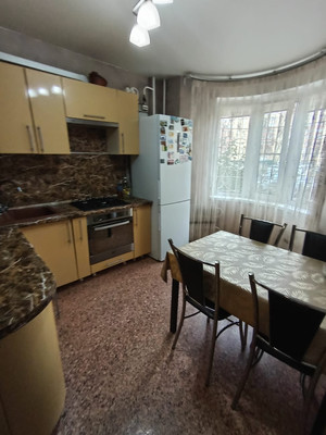 Продам двухкомнатную (2-комн.) квартиру, 9 Января ул, 233/26, Воронеж г