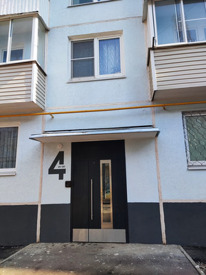 Продам двухкомнатную (2-комн.) квартиру, Космонавтов ул, 8, Щербинка г