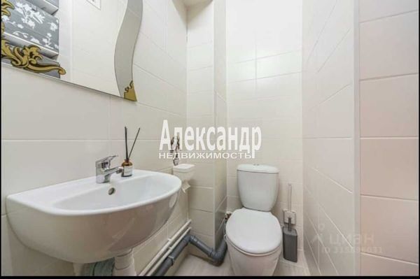 Продам двухкомнатную (2-комн.) квартиру, Шоссе в Лаврики ул, 68к1, Мурино п