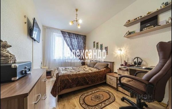Продам двухкомнатную (2-комн.) квартиру, Шоссе в Лаврики ул, 68к1, Мурино п