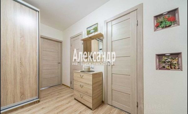 Продам двухкомнатную (2-комн.) квартиру, Шоссе в Лаврики ул, 68к1, Мурино п