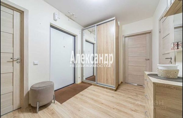Продам двухкомнатную (2-комн.) квартиру, Шоссе в Лаврики ул, 68к1, Мурино п