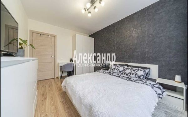 Продам двухкомнатную (2-комн.) квартиру, Шоссе в Лаврики ул, 68к1, Мурино п
