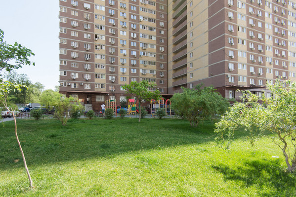 Продам двухкомнатную (2-комн.) квартиру, Магнитогорская ул, 1г, Ростов-на-Дону г
