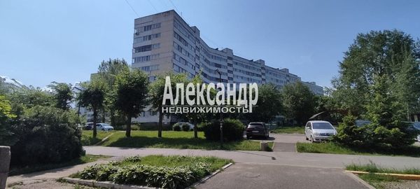 Продам двухкомнатную (2-комн.) квартиру, Сосновый Бор ул, 4, Восход пгт