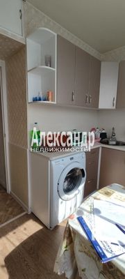 Продам двухкомнатную (2-комн.) квартиру, Сосновый Бор ул, 4, Восход пгт