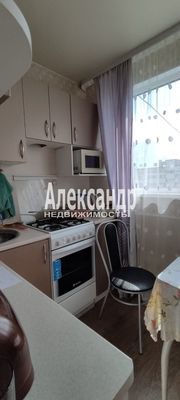 Продам двухкомнатную (2-комн.) квартиру, Сосновый Бор ул, 4, Восход пгт