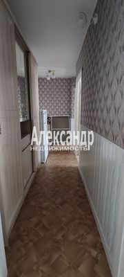 Продам двухкомнатную (2-комн.) квартиру, Сосновый Бор ул, 4, Восход пгт