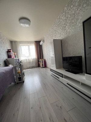 Продам однокомнатную (1-комн.) квартиру, им. Адмирала Серебрякова ул, 3к1, Краснодар г